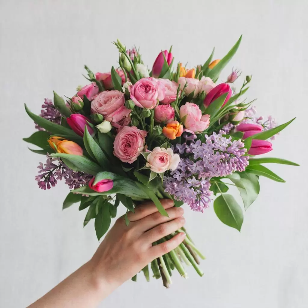 Как сохранить букет свежим: советы флористов для вашего дома