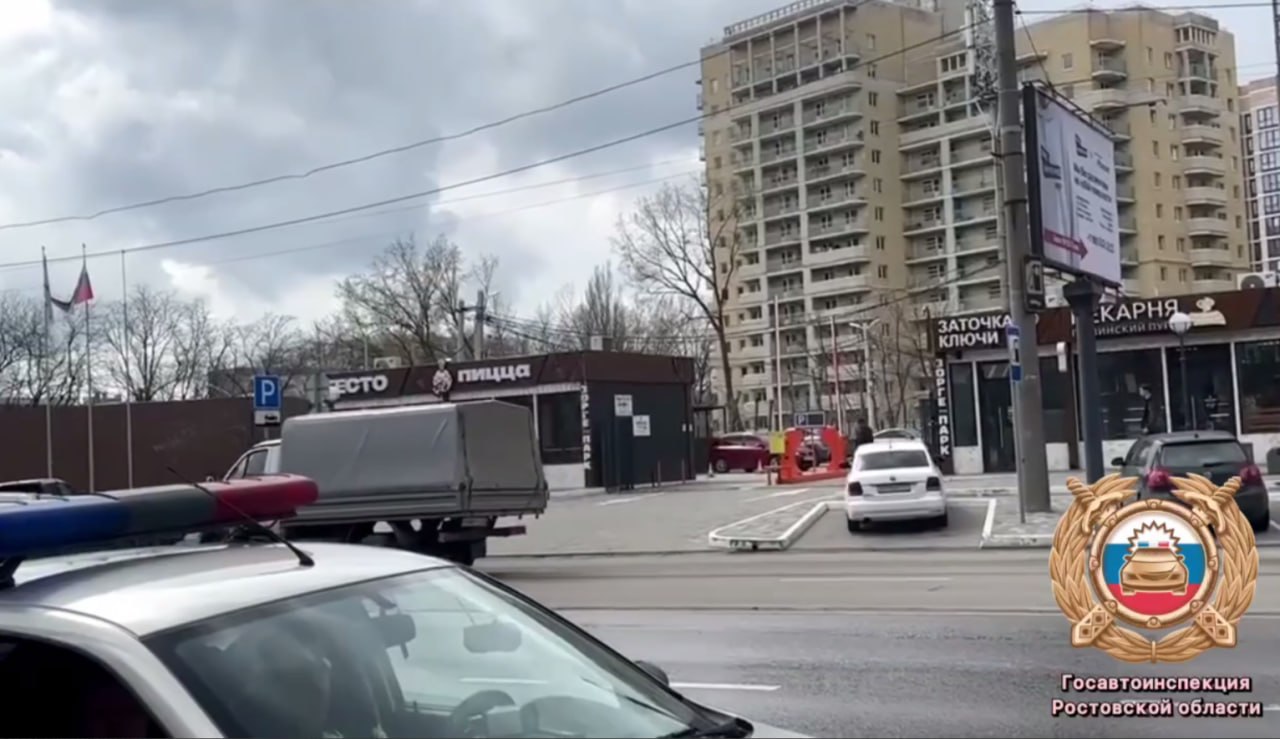 Двое детей пострадали в столкновении двух иномарок на Зорге в Ростове