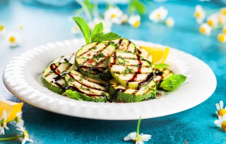 Загадочный мир бальзамического соуса: секреты создания идеального вкуса