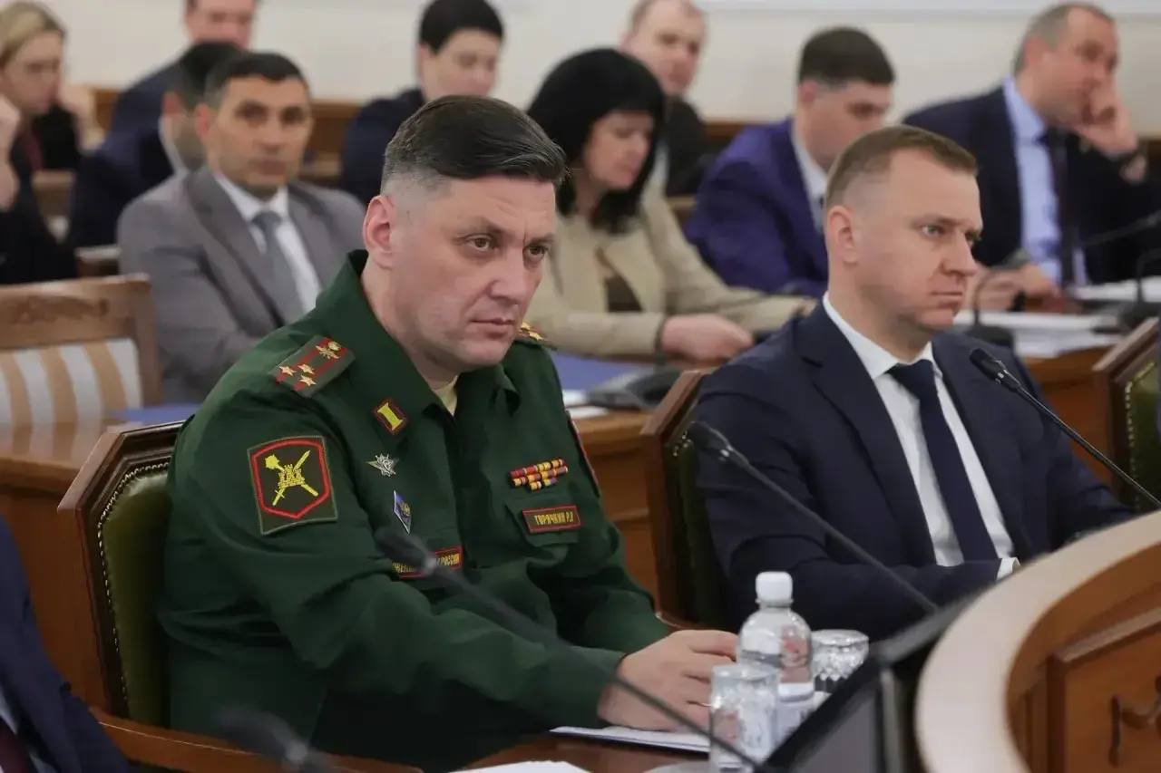 Юрий Слюсарь: На совместном заседании антитеррористической комиссии и оперштаба обсудили безопасность в майские праздники: защиту транспорта, ТЦ и мест массового скопления людей, в т.ч. во время празднования Дня Победы Юрий Слюсарь: На совместном заседании антитеррористической комиссии и оперштаба обсудили безопасность в майские праздники: защиту транспорта, ТЦ и мест массового скопления людей, в т.ч. во время празднования Дня Победы