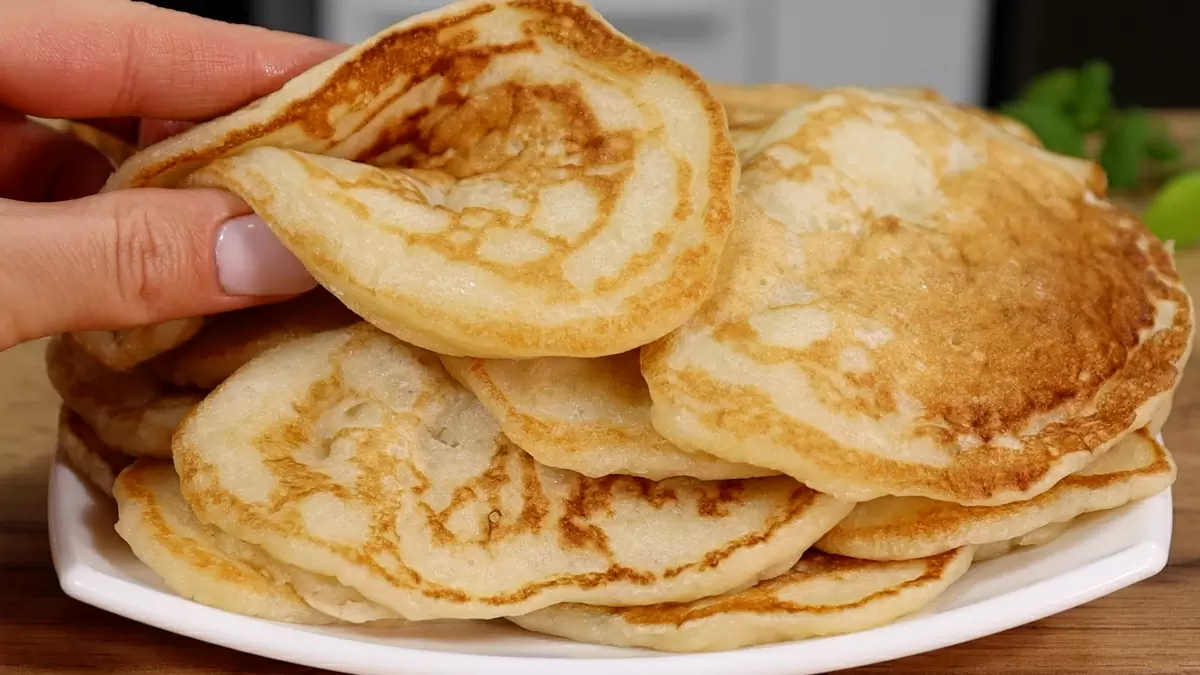 Пышные дрожжевые оладьи на воде: простой рецепт для настоящего удовольствия