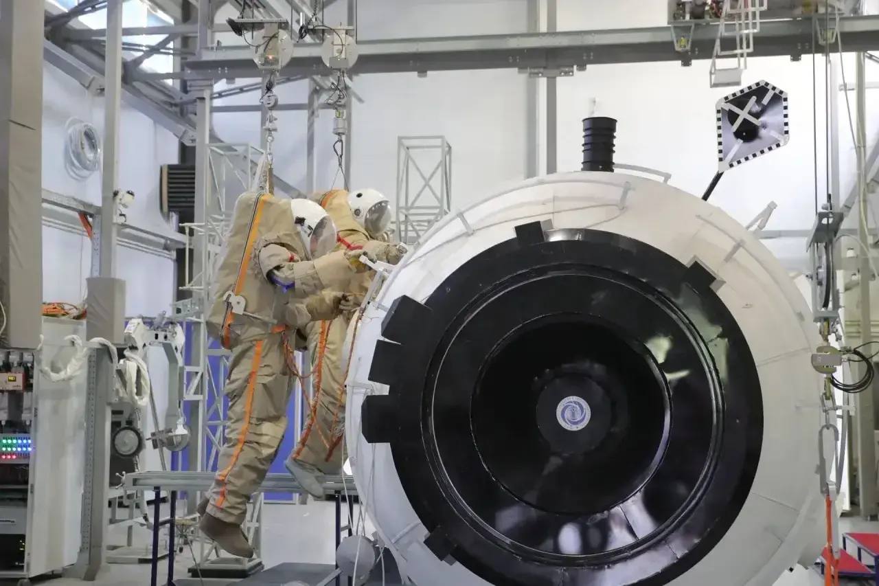 Юрий Слюсарь: Сегодня наша страна отмечает День космонавтики Юрий Слюсарь: Сегодня наша страна отмечает День космонавтики