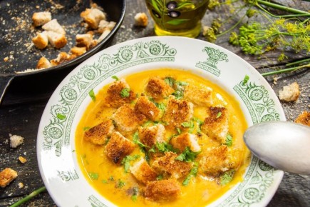 Непревзойденный морковный суп-пюре с сыром и гренками