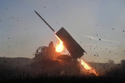 Сводка СВО на 12 апреля. В ночь на 12 апреля Киев отправил пять дальнобойных беспилотников самолётного типа, нацеленных на гражданскую инфраструктуру