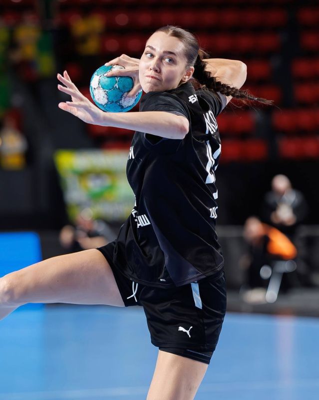 � ������� ������� 1/2 ������ ���������� ������ �������-���� ������ �������������