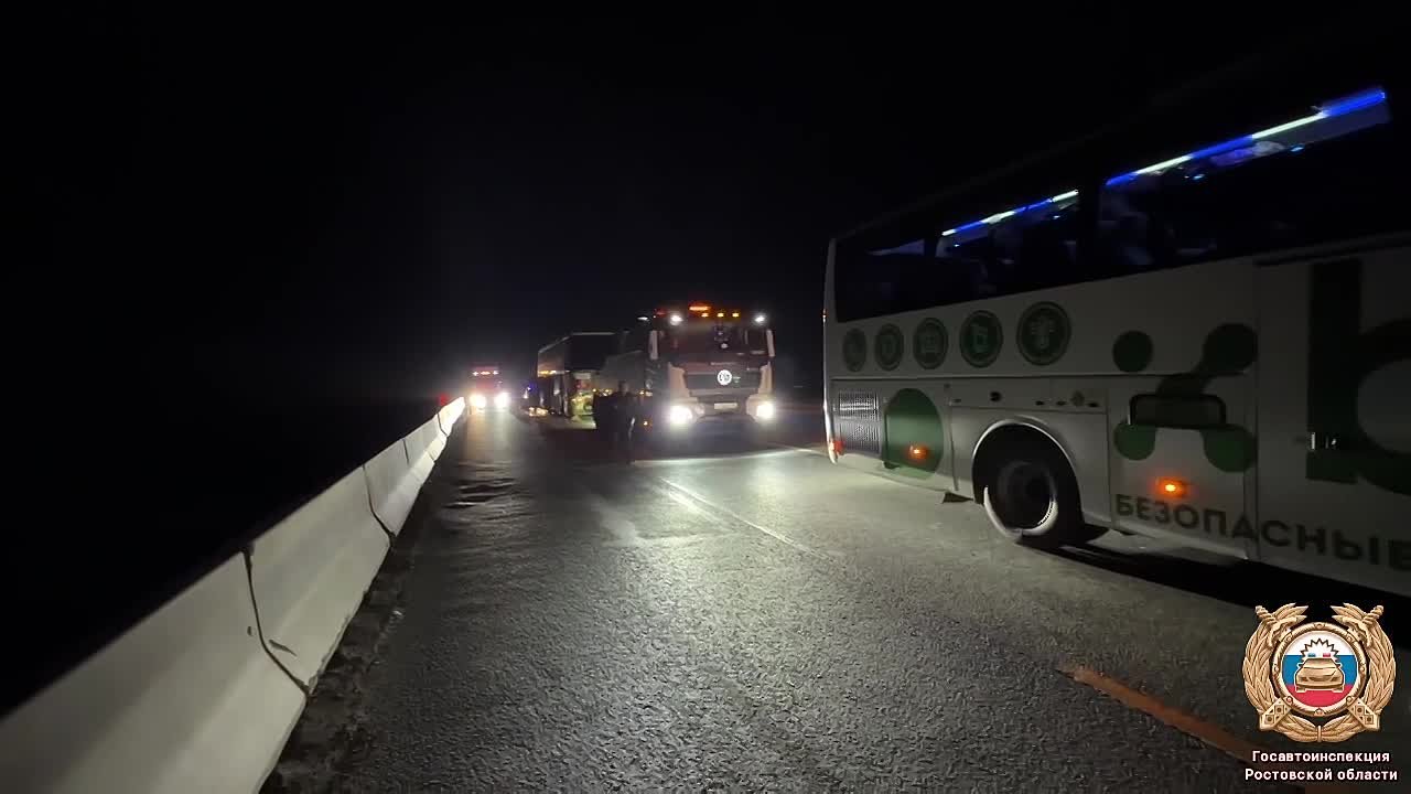 Инспекторы ДОБ ДПС Госавтоинспекции № 2 помогли рейсовому автобусу в сложной дорожной ситуации