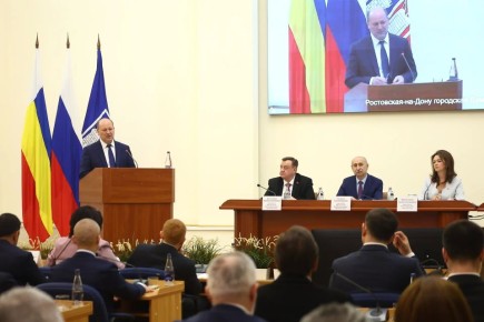 Александр Скрябин: Сегодня во время выступления перед депутатским корпусом поднял важную и, к сожалению, острую для нашего города тему - борьба с «серыми возчиками»