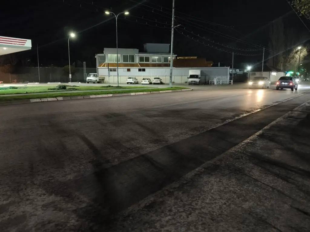 Улучшение качества дорожного покрытия - задача номер один на ближайшее время Улучшение качества дорожного покрытия - задача номер один на ближайшее время