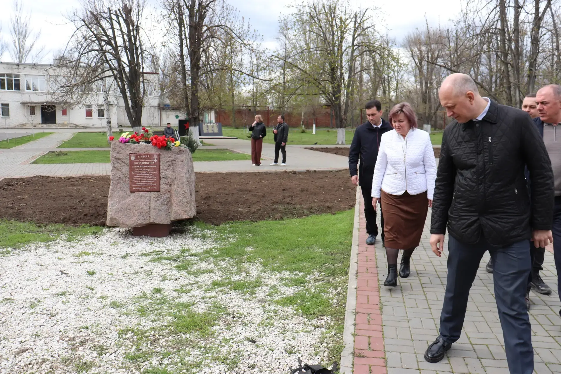 Визит главы города Шахты в посёлок Машзавод: благоустройство и решение коммунальных проблем Визит главы города Шахты в посёлок Машзавод: благоустройство и решение коммунальных проблем