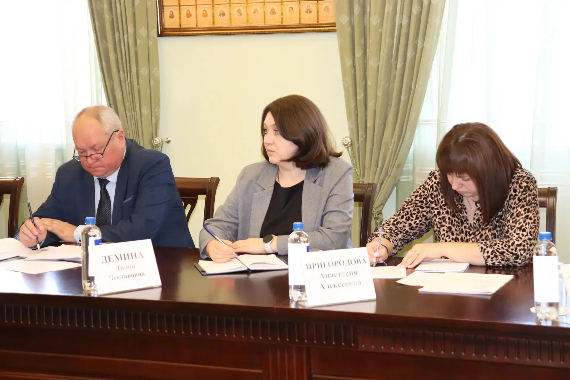 Приоритетные задачи по итогам совещания администрации Шахт: от экологии до сохранения памяти Приоритетные задачи по итогам совещания администрации Шахт: от экологии до сохранения памяти