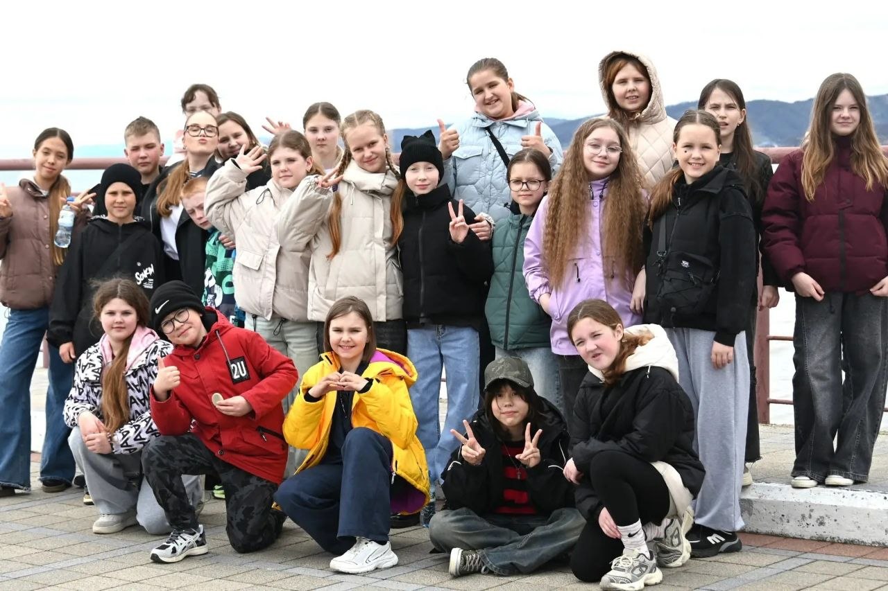 Лика Касаркина из Новочеркасска и Каролина Кубракова из Аксайского района, находящиеся на сопровождении ростовского филиала фонда «Защитники Отечества», победили в творческом конкурсе для семей защитников Отечества и, в... Лика Касаркина из Новочеркасска и Каролина Кубракова из Аксайского района, находящиеся на сопровождении ростовского филиала фонда «Защитники Отечества», победили в творческом конкурсе для семей защитников Отечества и, в...