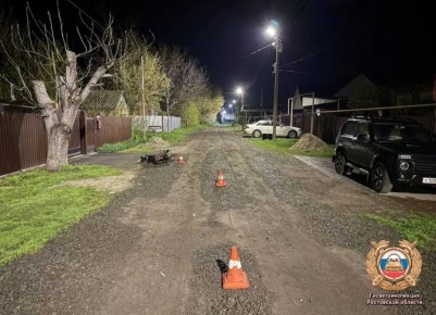 Сотрудники полиции устанавливают обстоятельства ДТП с несовершеннолетним водителем мопеда