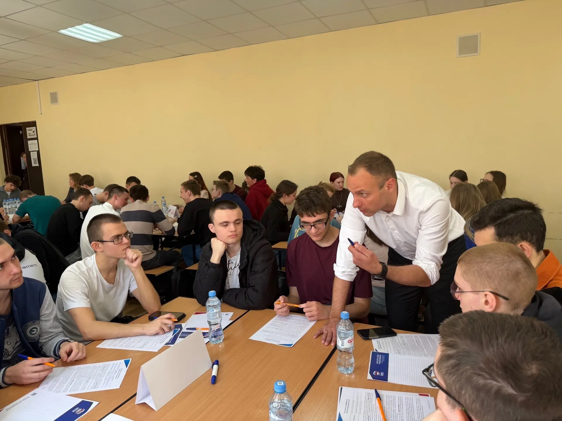 На базе Южно-Российского государственного политехнического университета (НПИ) прошла стратегическая сессия, посвященная ключевым векторам развития России и путям решения глобальных вызовов