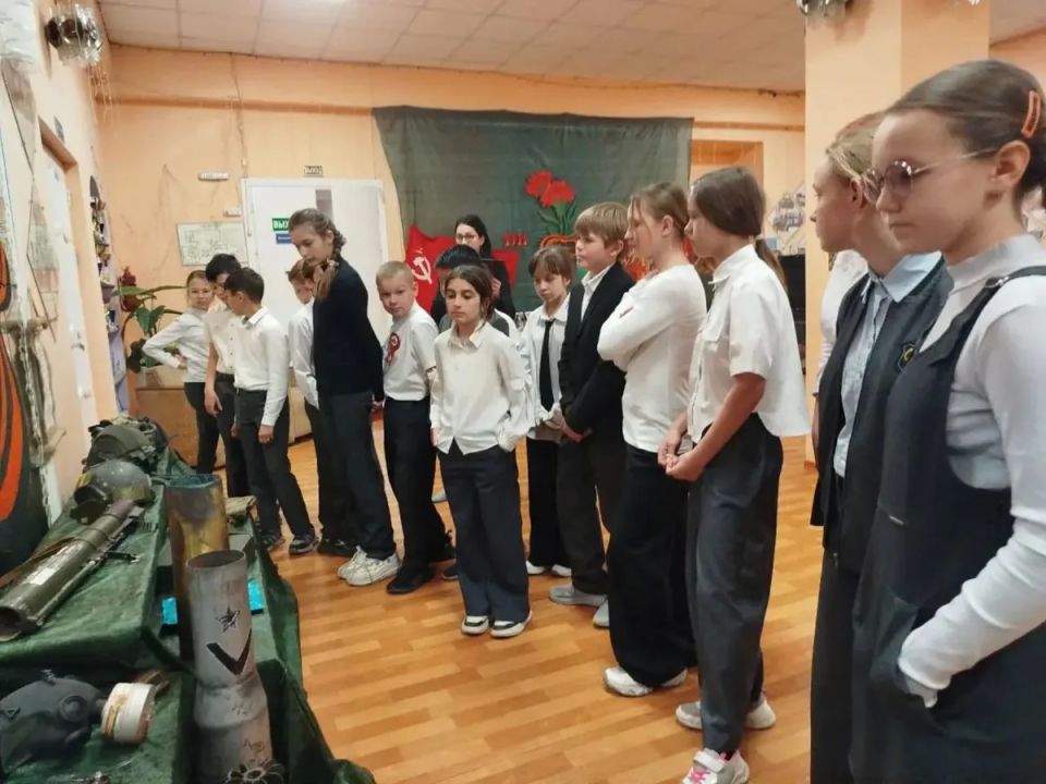 В ДК «Русь» школьникам напомнили о цене Победы В ДК «Русь» школьникам напомнили о цене Победы