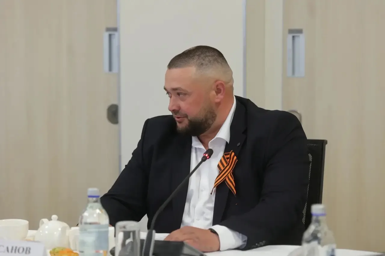 Юрий Слюсарь: Встретился накануне праздников с участниками СВО - ребятами, которые вернулись к мирной жизни и открыли своё дело Юрий Слюсарь: Встретился накануне праздников с участниками СВО - ребятами, которые вернулись к мирной жизни и открыли своё дело