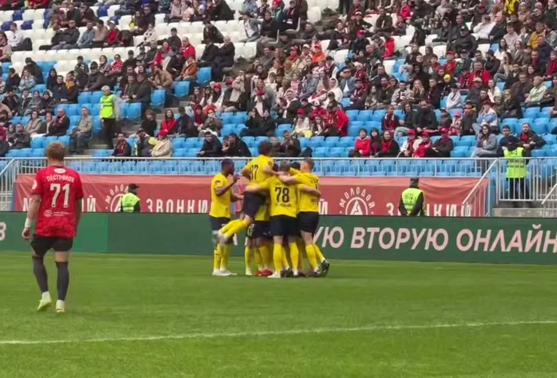 ФК «Ростов» на выезде со счетом 3:1 победил тольяттинский «Акрон» в 29-м туре МИР-РПЛ