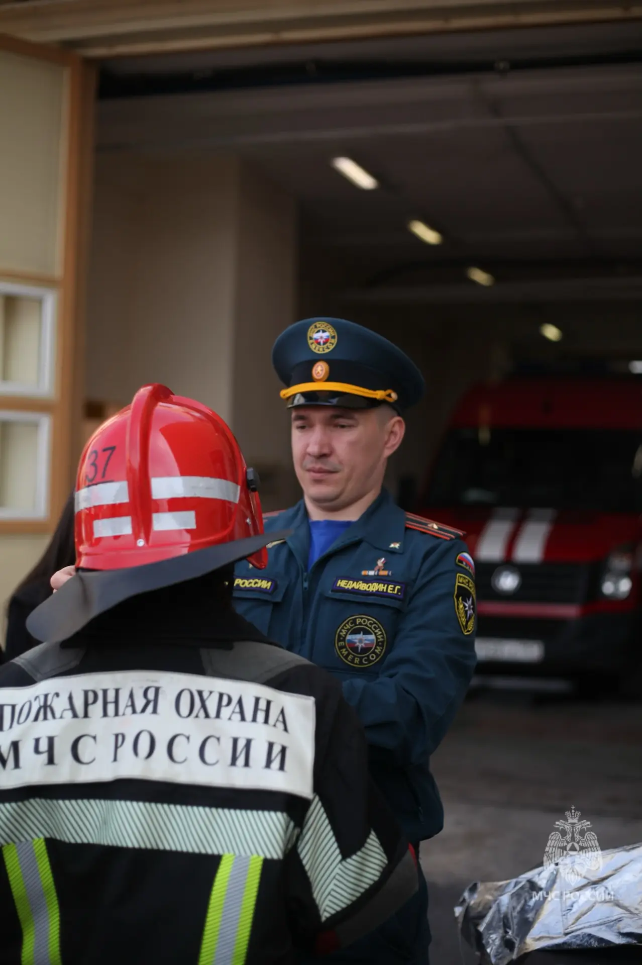 Путешествие в мир спасателей: школьники познакомились с работой огнеборцев Путешествие в мир спасателей: школьники познакомились с работой огнеборцев