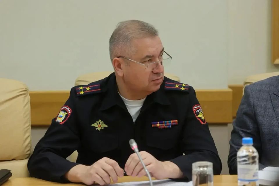 Юрий Слюсарь: На рабочем совещании с членами правительства и главами районов обсудили решение проблемных вопросов в сфере ЖКХ и благоустройства Юрий Слюсарь: На рабочем совещании с членами правительства и главами районов обсудили решение проблемных вопросов в сфере ЖКХ и благоустройства
