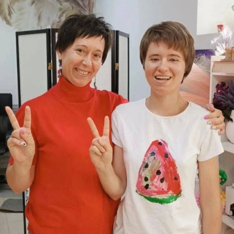 «Посчитайте ей пальцы!»: после рождения дочери ростовчанка осталась одна, но стала счастливой и помогает другим «Посчитайте ей пальцы!»: после рождения дочери ростовчанка осталась одна, но стала счастливой и помогает другим