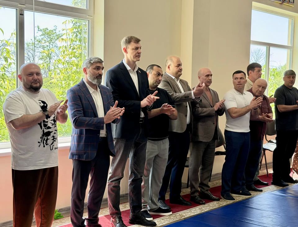Вчера в Новочеркасске в 23 раз состоялся ежегодный турнир по греко-римской борьбе имени мастера спорта Павла Лазаревича Волчкова Вчера в Новочеркасске в 23 раз состоялся ежегодный турнир по греко-римской борьбе имени мастера спорта Павла Лазаревича Волчкова