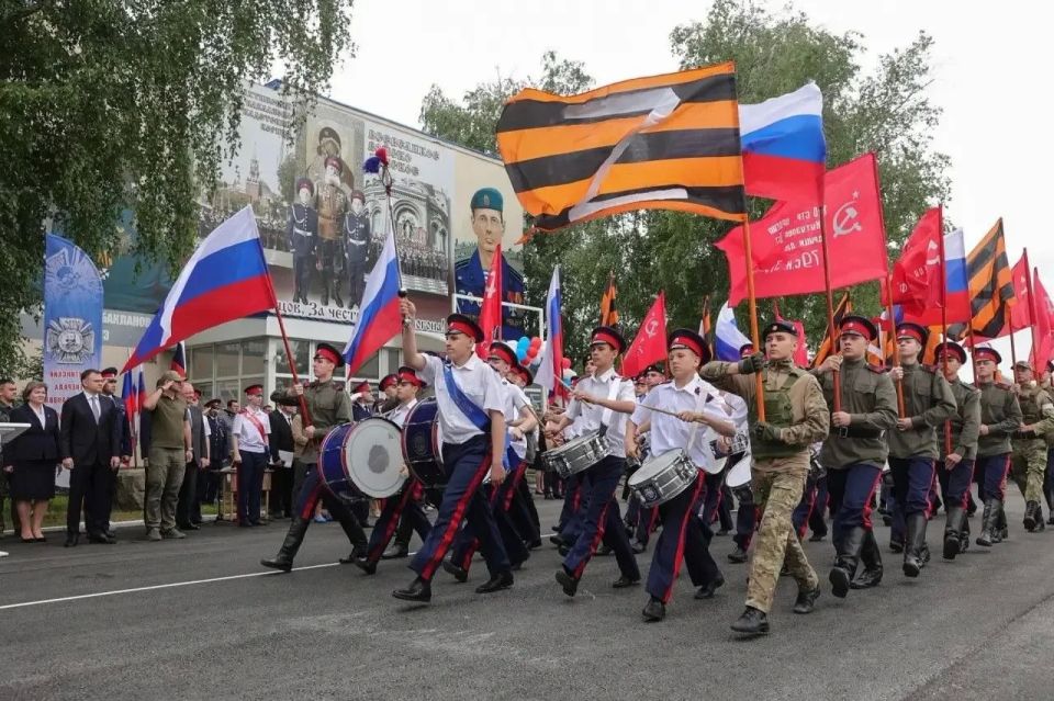 Имя Героя РФ и Героя ДНР, командира батальона «Спарта» Владимира Жоги присвоили классу в Шахтинском казачьем кадетском корпусе