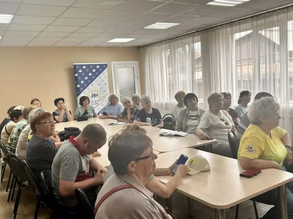 В ЦСО Батайска прошёл урок цифровой грамотности В ЦСО Батайска прошёл урок цифровой грамотности