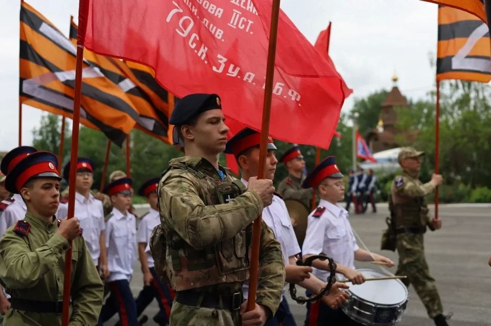 В Шахтинском кадетском корпусе открыт класс имени Героя России Владимира Жоги В Шахтинском кадетском корпусе открыт класс имени Героя России Владимира Жоги