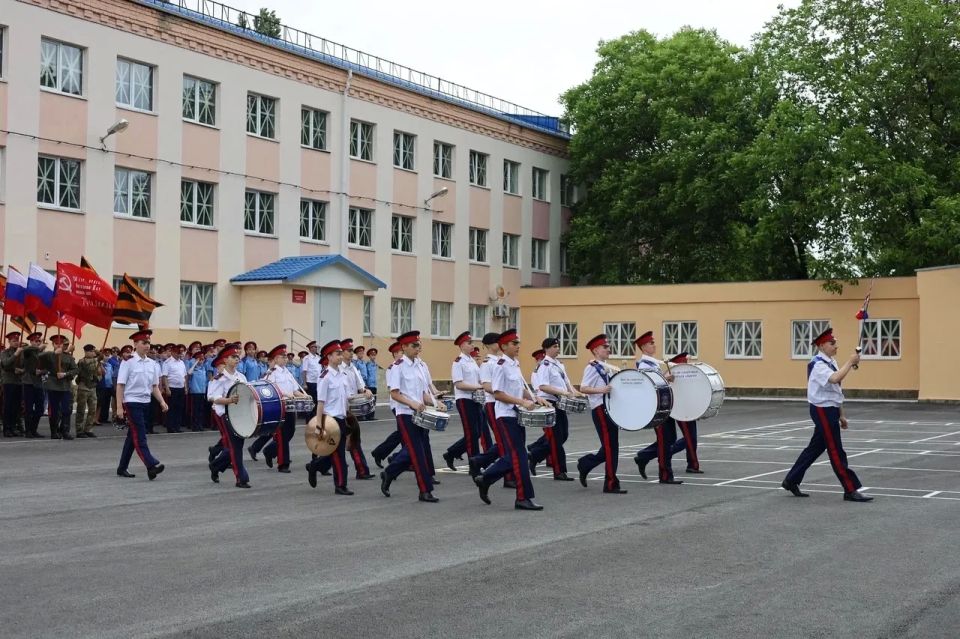 В Шахтинском кадетском корпусе открыт класс имени Героя России Владимира Жоги В Шахтинском кадетском корпусе открыт класс имени Героя России Владимира Жоги