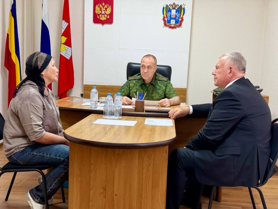 Руководитель следственного управления СК России по Ростовской области провел выездной прием граждан и восстановил права жителей пяти районов Руководитель следственного управления СК России по Ростовской области провел выездной прием граждан и восстановил права жителей пяти районов