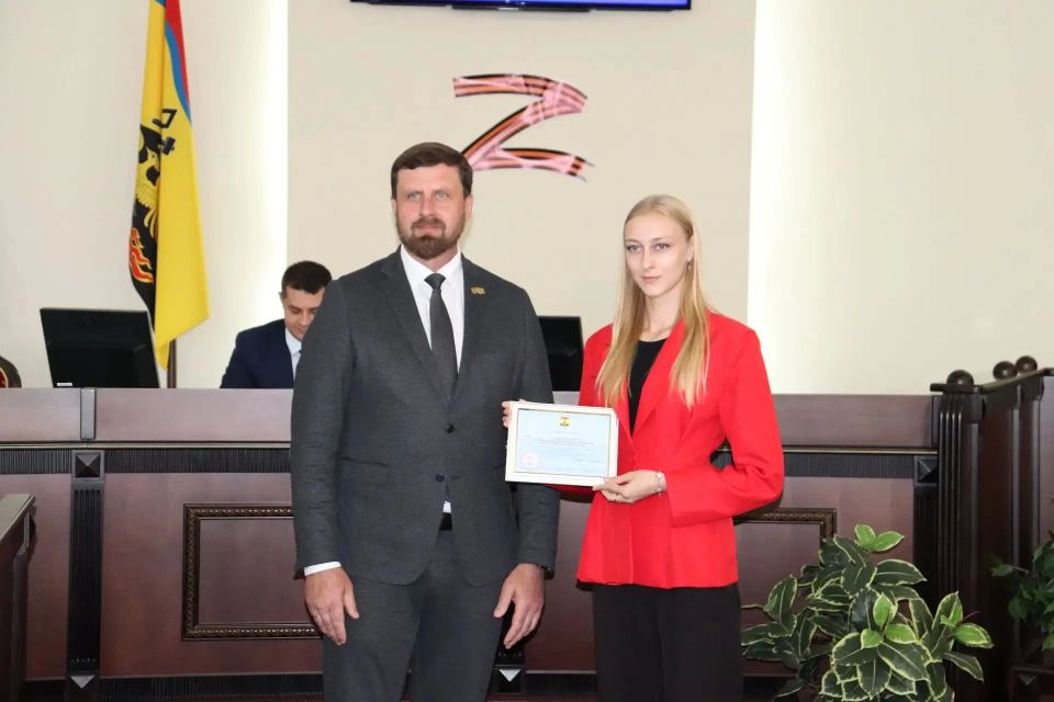 Определены обладатели именных стипендий Определены обладатели именных стипендий
