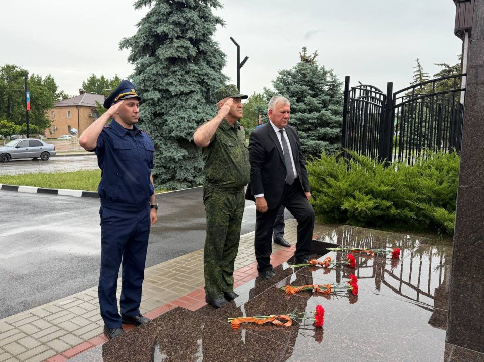 Руководитель следственного управления СК России по Ростовской области провел выездной прием граждан и восстановил права жителей пяти районов Руководитель следственного управления СК России по Ростовской области провел выездной прием граждан и восстановил права жителей пяти районов