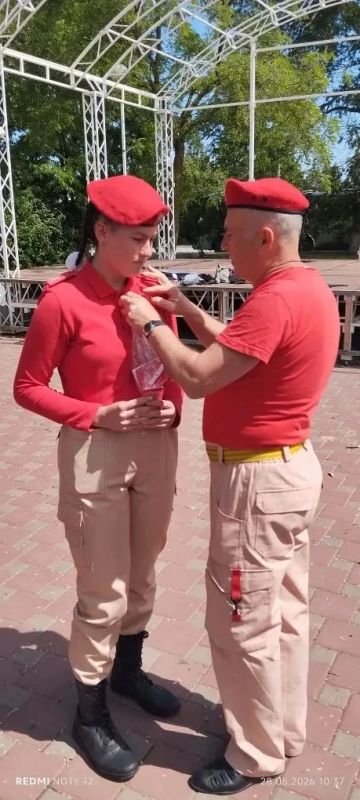 В Батайске отметили 10-летие «Юнармии» В Батайске отметили 10-летие «Юнармии»