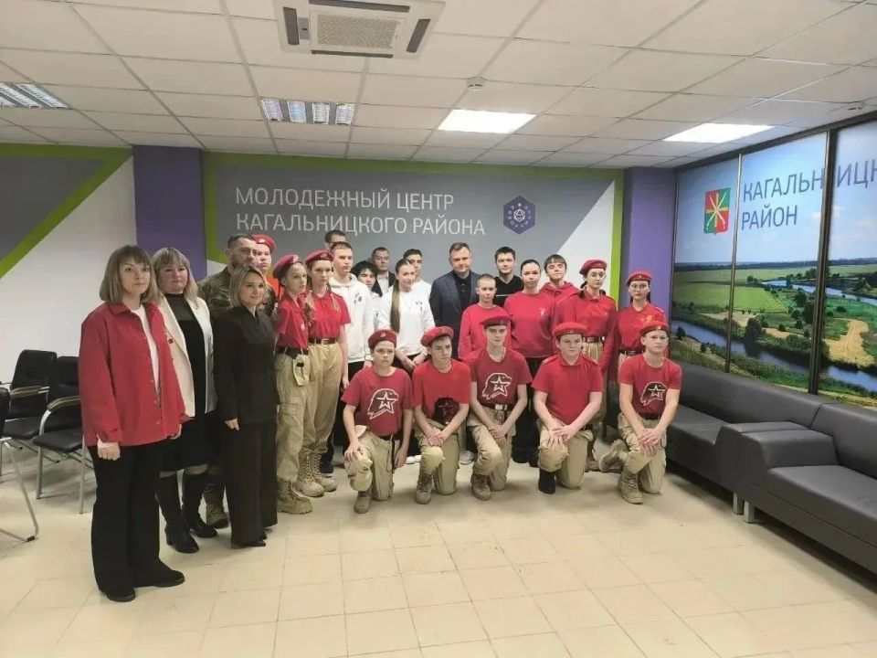 Сегодня день рождения отмечает Всероссийское детско-юношеское движение Юнармия