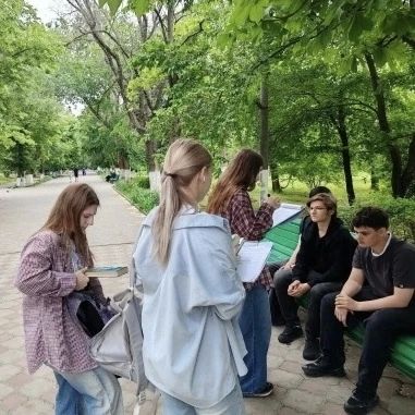 Вчера в Новочеркасске в преддверии Общероссийского дня библиотек в 12-й раз прошёл ежегодный Всероссийский интеллектуальный забег «Бегущая книга» Вчера в Новочеркасске в преддверии Общероссийского дня библиотек в 12-й раз прошёл ежегодный Всероссийский интеллектуальный забег «Бегущая книга»