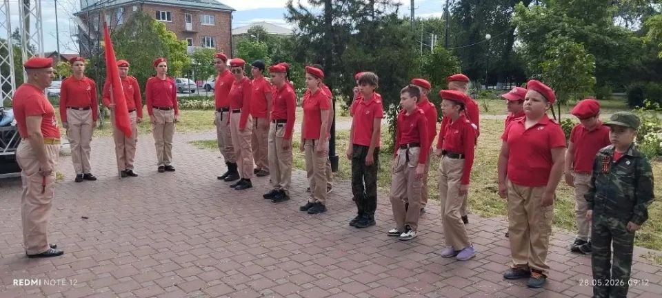 В Батайске отметили 10-летие «Юнармии» В Батайске отметили 10-летие «Юнармии»