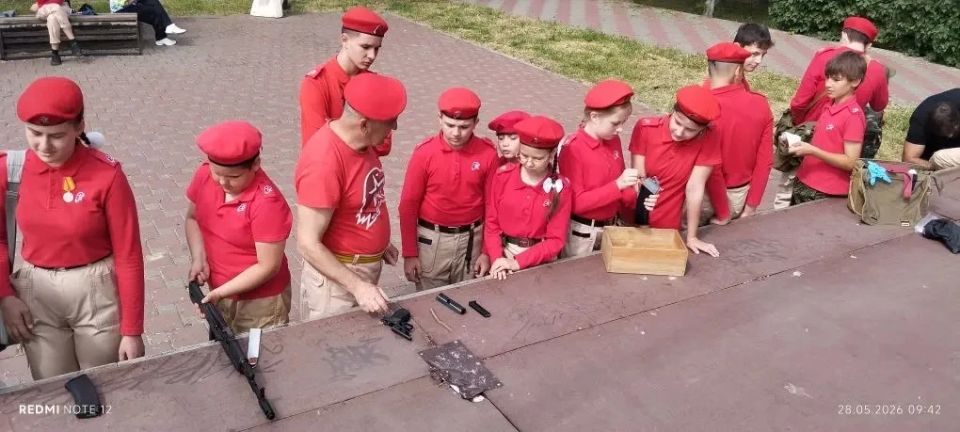 В Батайске отметили 10-летие «Юнармии» В Батайске отметили 10-летие «Юнармии»