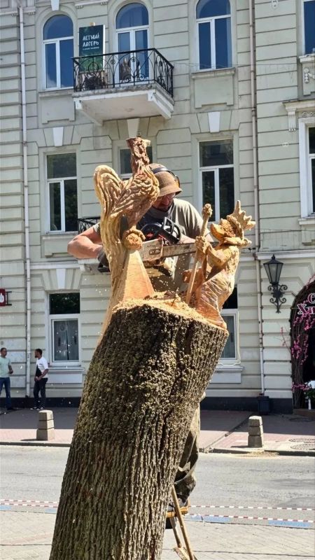 Золотой петушок — новая сказка Пушкинской