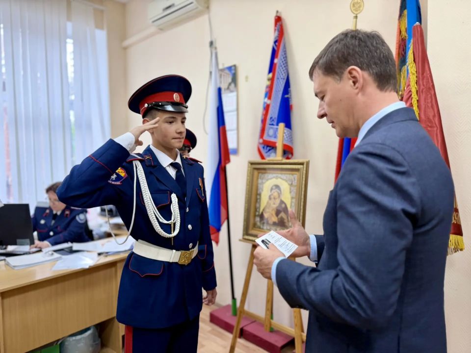 Сегодня в Новочеркасске в «Молодёжном ресурсном центре донских казаков «Платов-Центр» состоялся прием граждан директором департамента по делам казачества и кадетских учебных заведений Ростовской области Сергеем Красавиным Сегодня в Новочеркасске в «Молодёжном ресурсном центре донских казаков «Платов-Центр» состоялся прием граждан директором департамента по делам казачества и кадетских учебных заведений Ростовской области Сергеем Красавиным