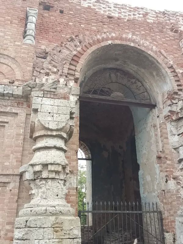 В Койсуге продолжается восстановление старинной часовни В Койсуге продолжается восстановление старинной часовни