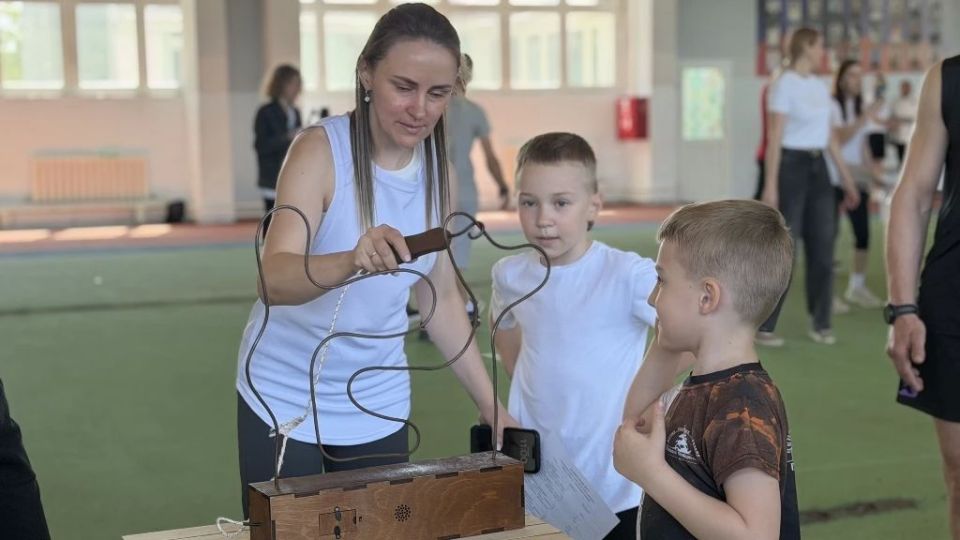 В Шахтах прошел муниципальный этап конкурса «Мама, папа, я – спортивная семья» В Шахтах прошел муниципальный этап конкурса «Мама, папа, я – спортивная семья»