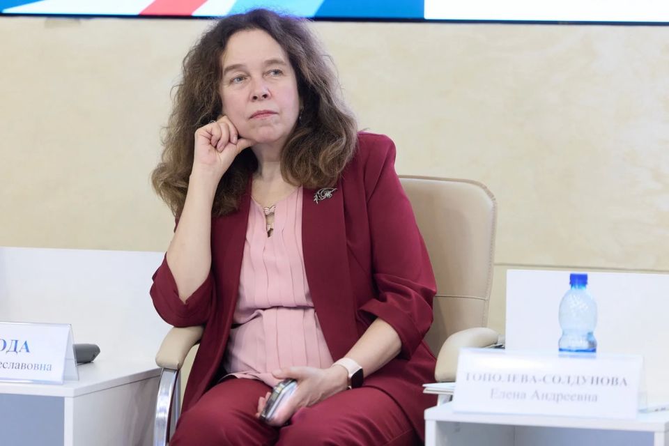 В ОП РФ наградили финалистов конкурса для НКО, помогающих детям с инвалидностью и их семьям В ОП РФ наградили финалистов конкурса для НКО, помогающих детям с инвалидностью и их семьям