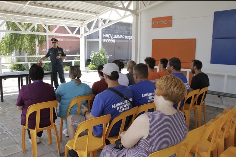 Тишина — только перед заездом Тишина — только перед заездом