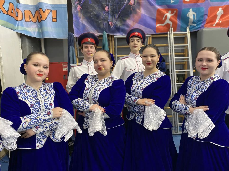 31 мая в Физкультурнооздоровительном комплексе «Газпром» состоялось торжественное открытие открытого областного командного турнира по самбо среди юношей и девушек до 13 лет на Кубок Атамана М. И. Платова 31 мая в Физкультурнооздоровительном комплексе «Газпром» состоялось торжественное открытие открытого областного командного турнира по самбо среди юношей и девушек до 13 лет на Кубок Атамана М. И. Платова