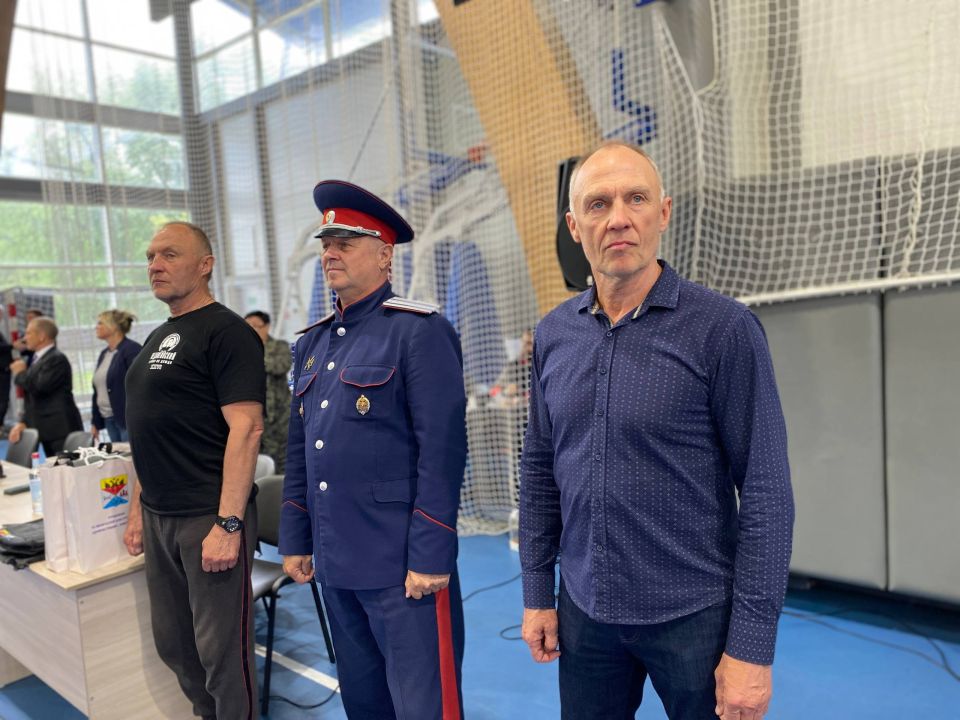 31 мая в Физкультурнооздоровительном комплексе состоялось торжественное открытие открытого областного командного турнира по самбо среди юношей и девушек до 13 лет на Кубок Атамана М. И. Платова 31 мая в Физкультурнооздоровительном комплексе состоялось торжественное открытие открытого областного командного турнира по самбо среди юношей и девушек до 13 лет на Кубок Атамана М. И. Платова