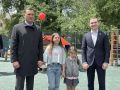 В Международный День защиты детей открыли обновленную детскую площадку прямо возле ДК «Октябрьский»