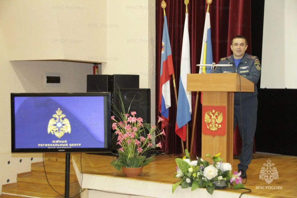 Руководство Главного управления встретилось с ветеранами Южного регионального центра Руководство Главного управления встретилось с ветеранами Южного регионального центра