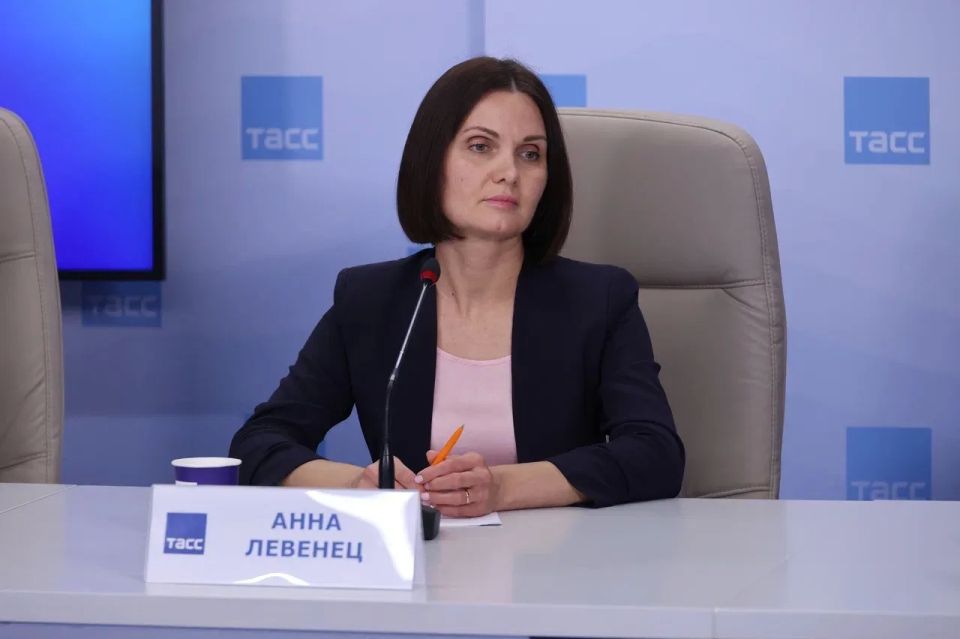 Фоторепортаж и главное с пресс-конференции, посвященной организации трудоустройства и профессиональной ориентации несовершеннолетних в Ростовской области в летний период 2026 года Фоторепортаж и главное с пресс-конференции, посвященной организации трудоустройства и профессиональной ориентации несовершеннолетних в Ростовской области в летний период 2026 года