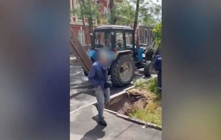 Две ростовчанки выписаны после ожогов из-за прорыва теплотрассы