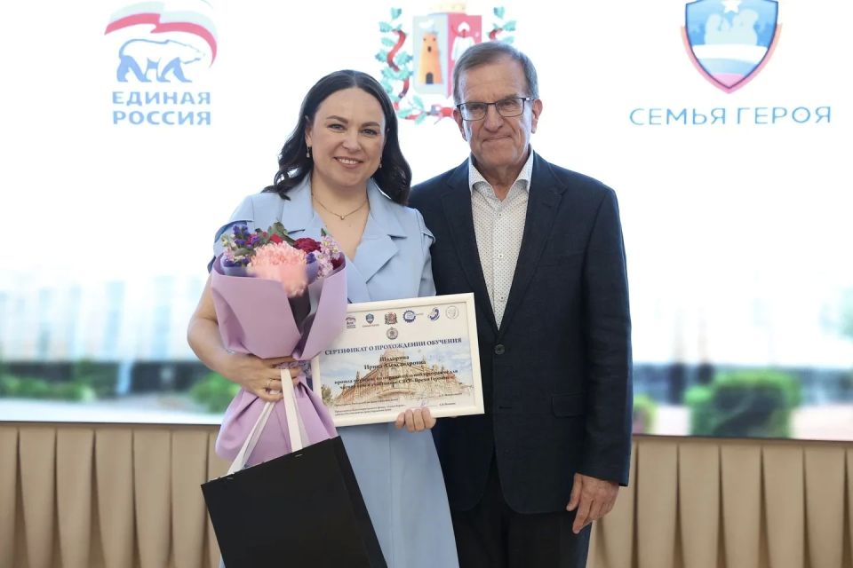 Александр Скрябин: Вместе с председателем городской Думы Лидией Новосельцевой и председателем Общественной палаты города Михаилом Чернышевым пообщались с участницами проекта «Время героинь» и подвели итоги Александр Скрябин: Вместе с председателем городской Думы Лидией Новосельцевой и председателем Общественной палаты города Михаилом Чернышевым пообщались с участницами проекта «Время героинь» и подвели итоги