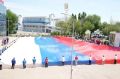 В Ростове развернули самый большой флаг России